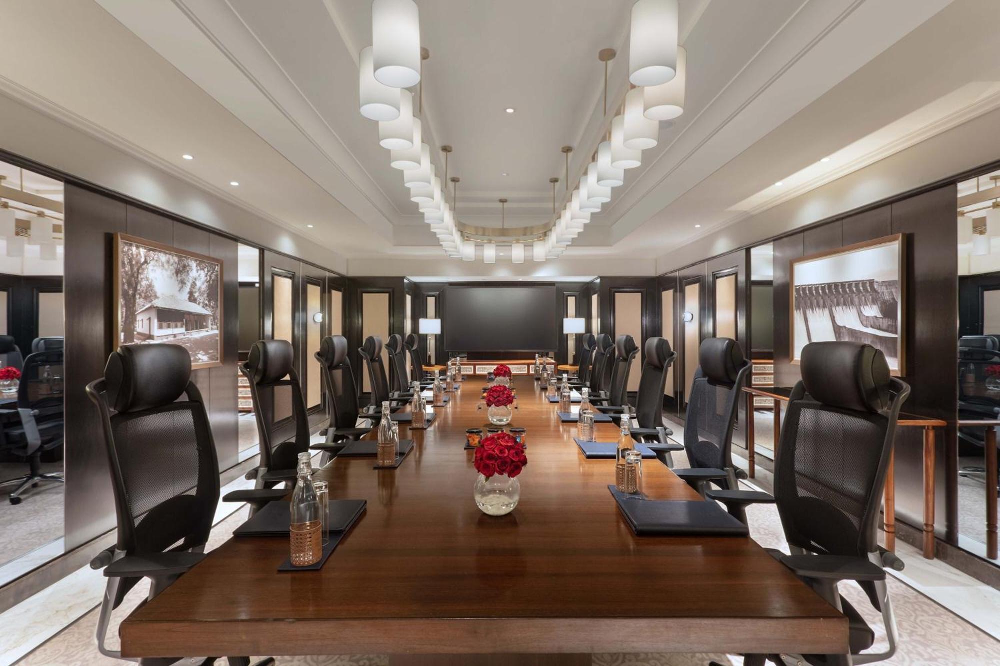 होटल Itc Narmada, A Luxury Collection Hotel,